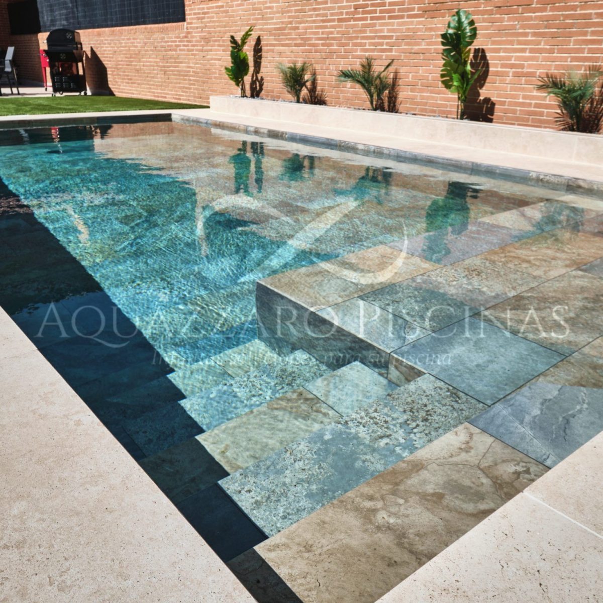 Piscinas de gres porcelánico